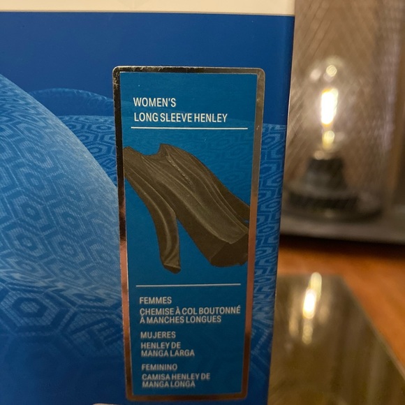 UA athleterecovery sleepwear TB12 women’s top sz S - Picture 2 of 6